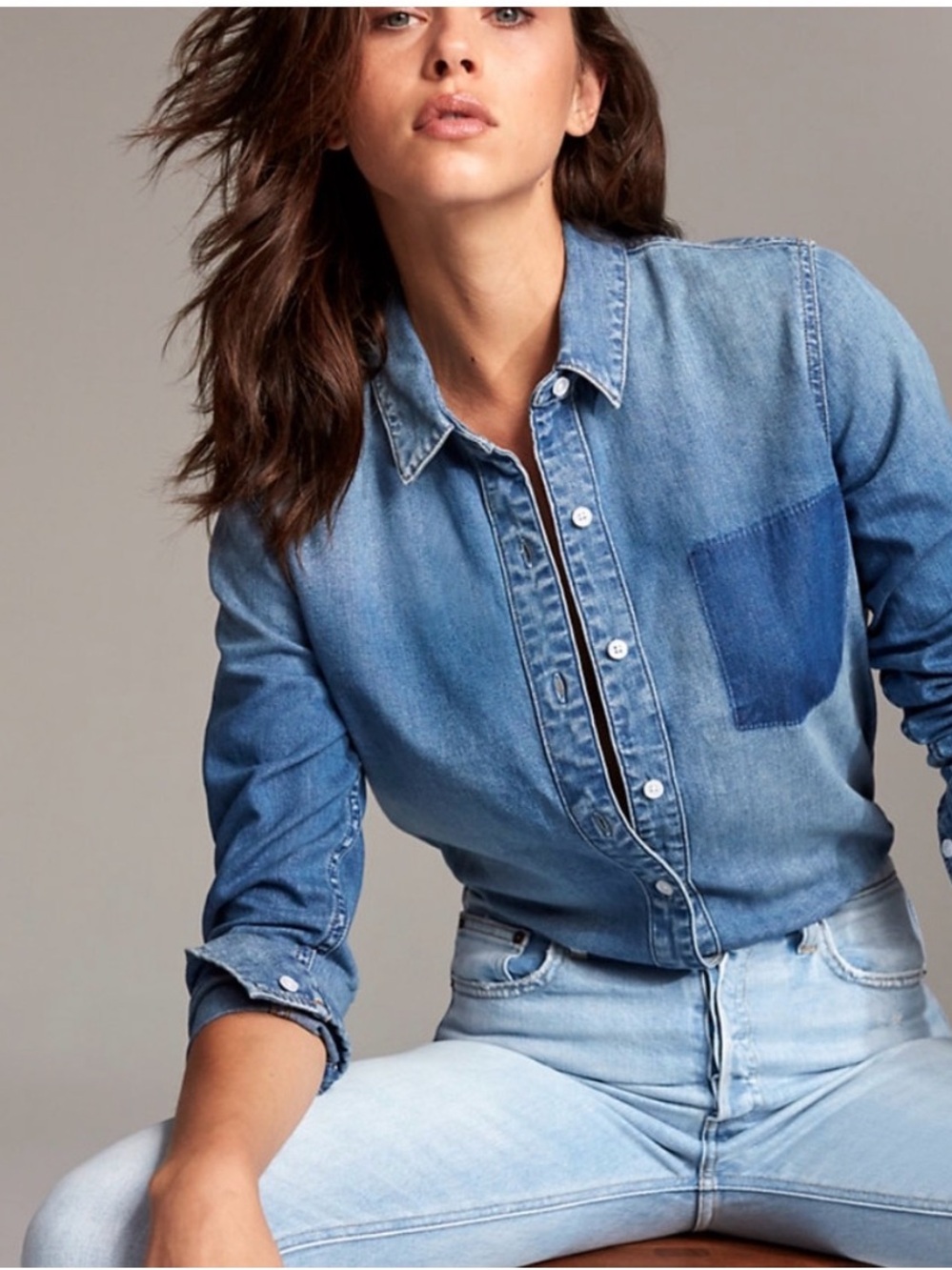 Denim Forum Two-Tone Denim Button-Down Shirt🥰🥰🥰 - Picture 2 of 11